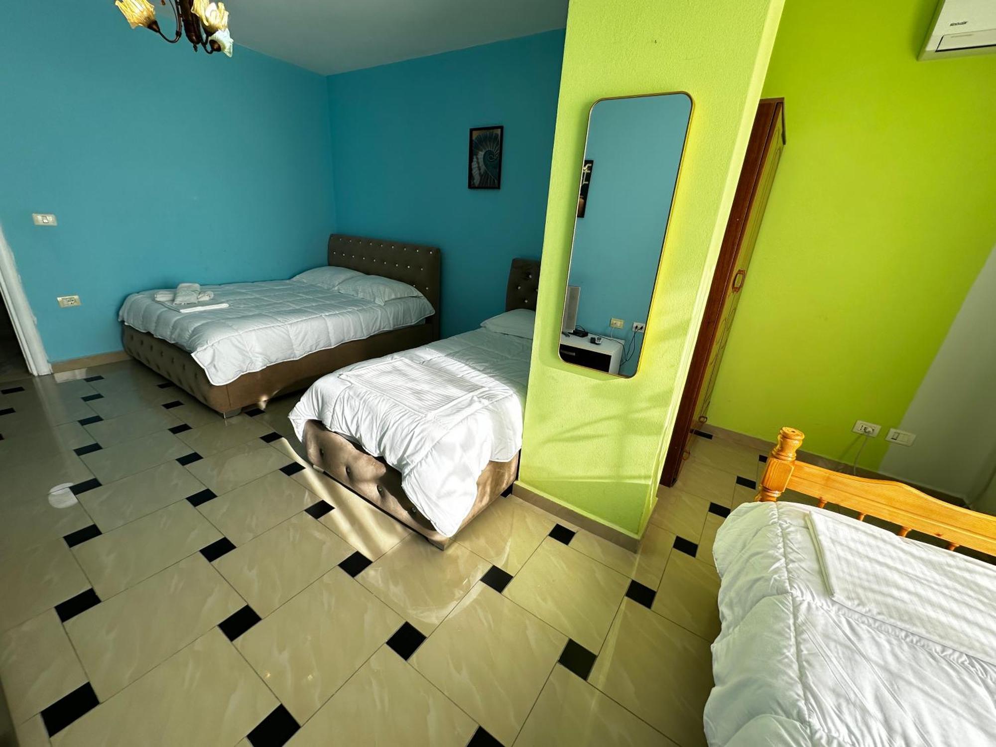 Romance Holiday Garden Inn ドゥラス エクステリア 写真